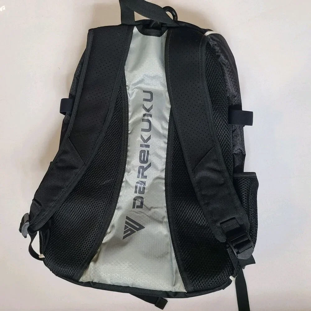 DAREKUKU Youth Baseball/Softball Backpack Bat Bag Black/Silver